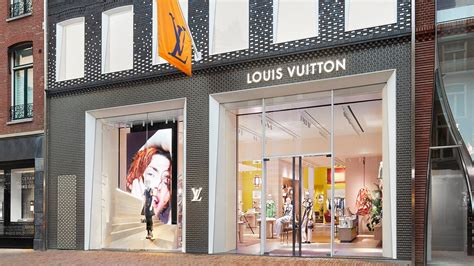 amsterdam louis vuitton